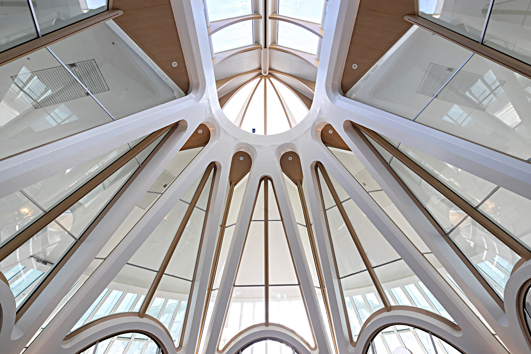 Gare-de-Mons-Photo-Danica-O.-Kus-009