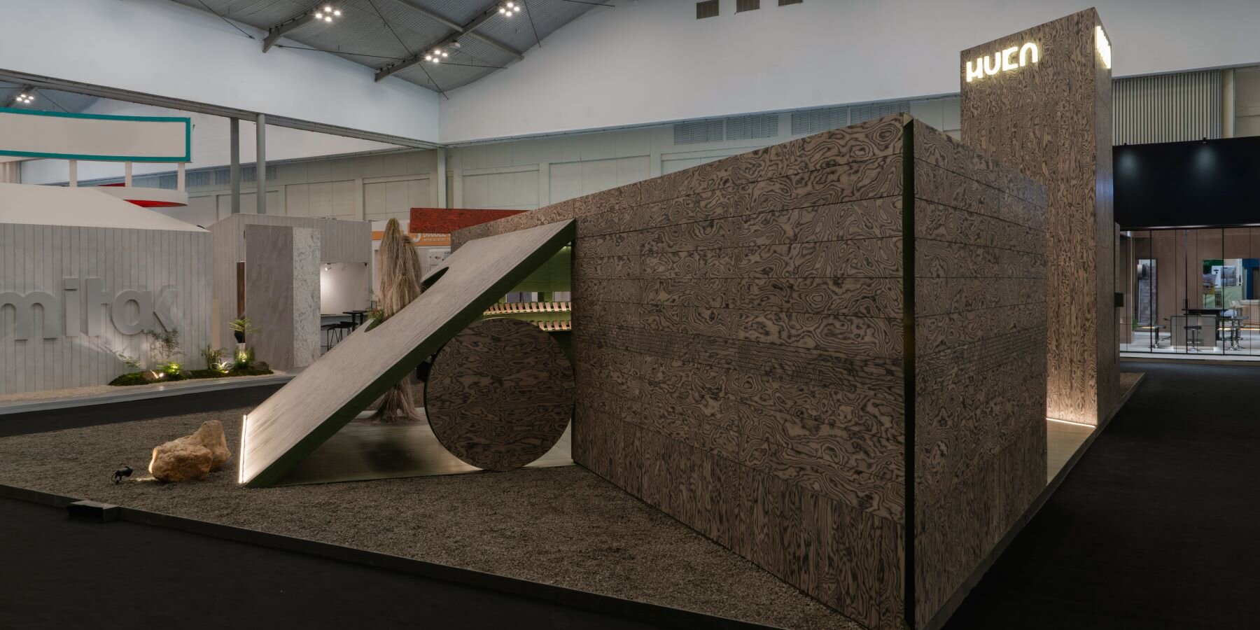 isso-architects-a-nest-in-the-tree-muka-exhibition-indonesia-designboom-1800-1