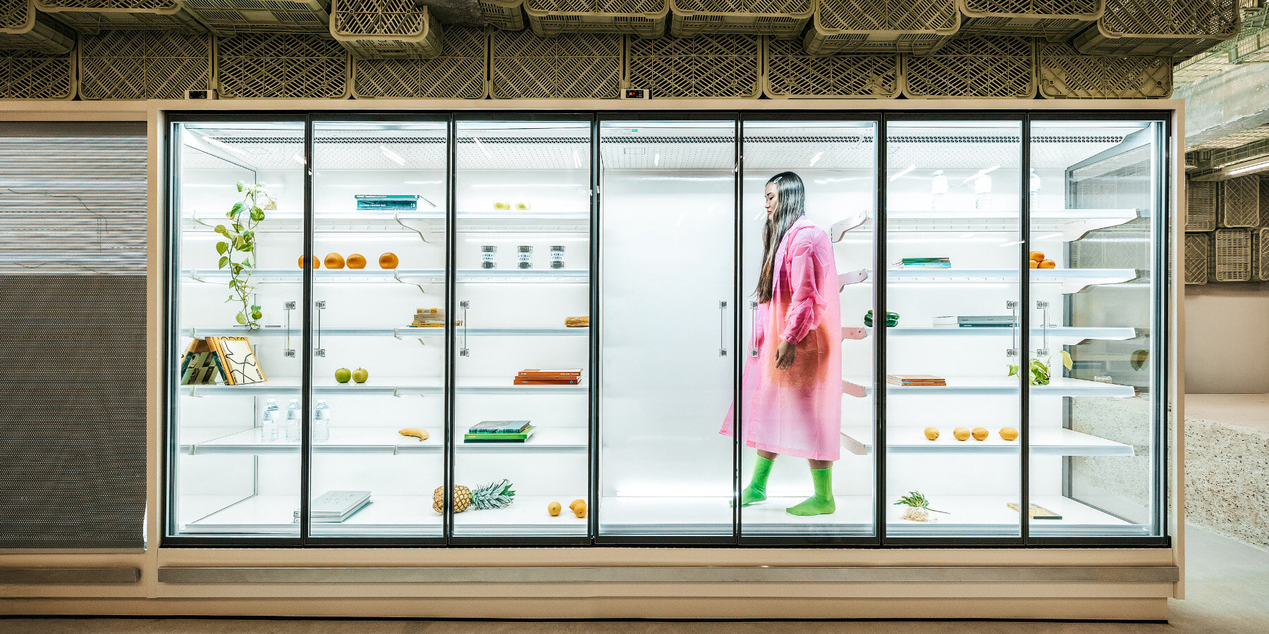 plastic-box-minimal-studio-supermarket-designboom-1800-2