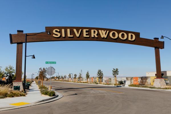 Silverwood, a new housing development in the Southern California desert, asks home buyers to sign a kindness pledge to move in.
